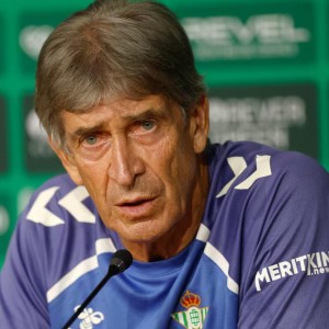 佩莱格里尼：还没和俱乐部谈续约；安东尼的体能状况还需考察