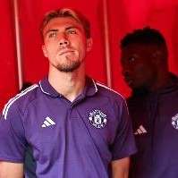 天空：那不勒斯有信心本周签霍伊伦，曼联要买断条件具备可实现性